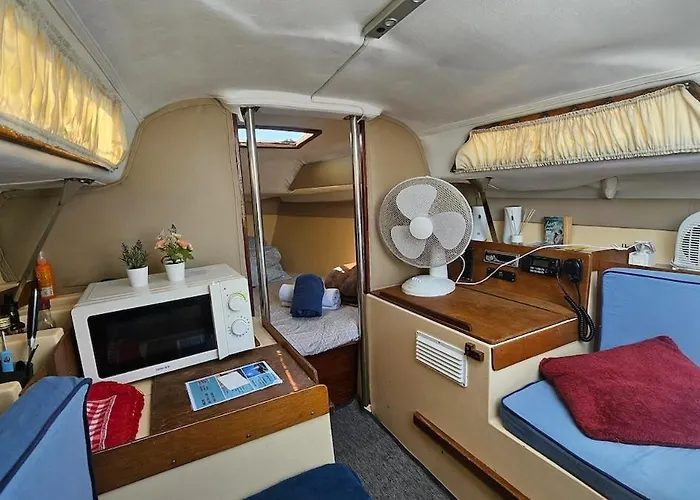 Belém Chalenger Botel Lissabon