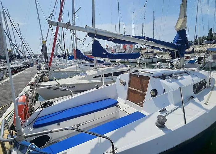 Belem Chalenger Botel